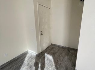 2500 W Victor Ct #1, Visalia, CA 93277