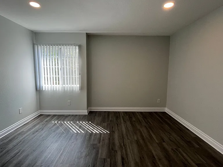 14056 Valleyheart Dr. — Photo 39
