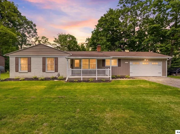 1862 Red Oak Dr, Lexington, OH 44904