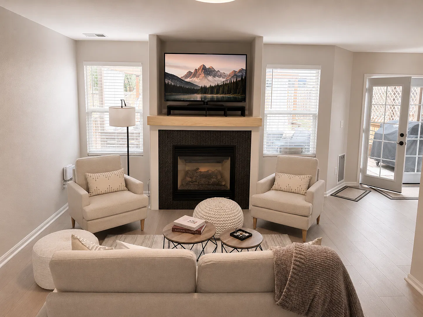 5412 S Quatar Cir — Photo 1