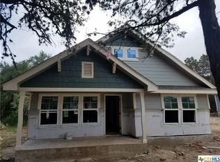 2427 Candlelight Dr, Canyon Lake, TX 78133