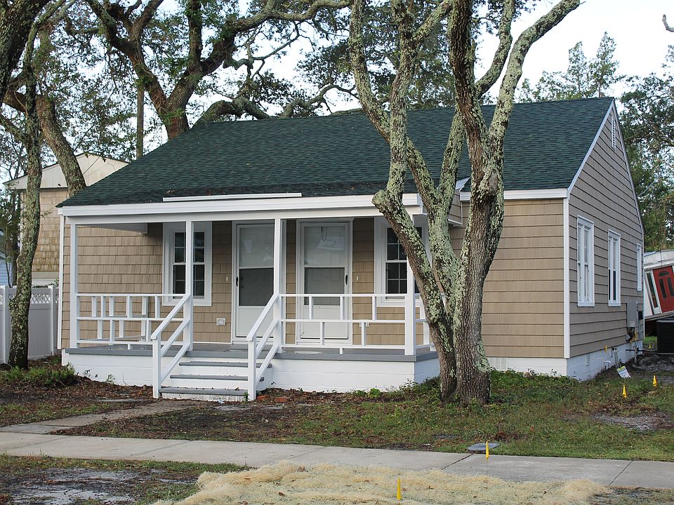 1st image of 104 S 27th St