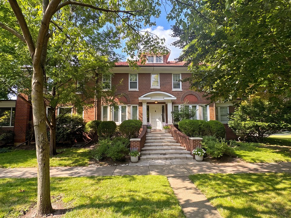 1st image of 1102 Jackson Ave