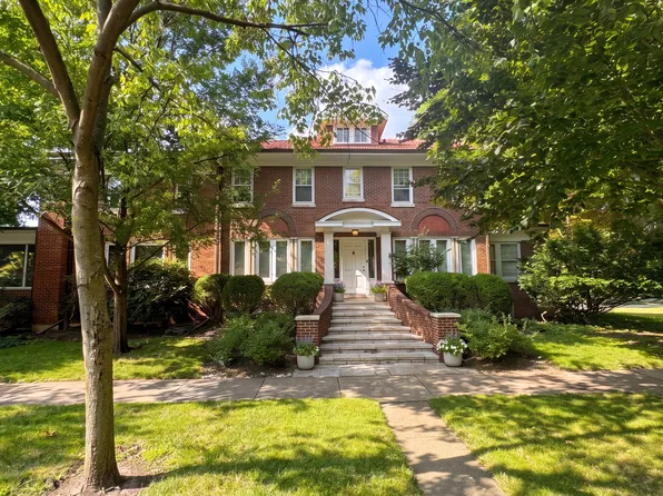 1102 Jackson Ave, River Forest, IL 60305