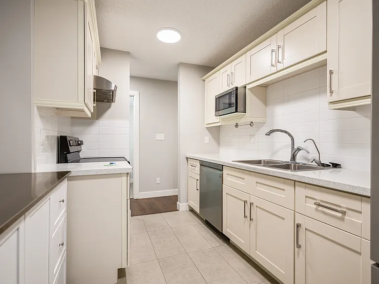 8591 Westminster Hwy #120 — Photo 6