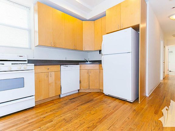 5th image of 2112 N Campbell Ave