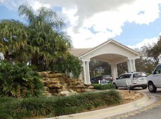 2263 NW 171st Ter, Pembroke Pines, FL 33028