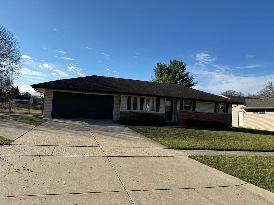 1st image of 209 Hough Ct