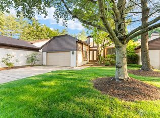 189 Sayre Dr, Princeton, NJ 08540