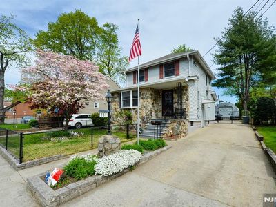 201 Park Ave, Dumont, NJ, 07628