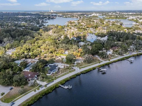 302 Whitcomb Blvd, Tarpon Springs, FL 34689
