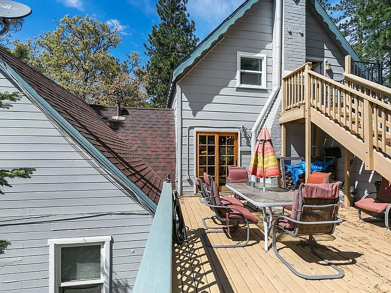 2726 View Dr #MAIN HOUSE — Photo 18