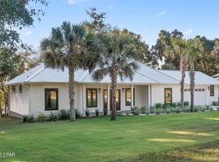 2840 Paradise Lakes Rd, Chipley, FL 32428