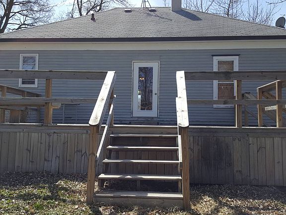 2nd image of 325 A Ave