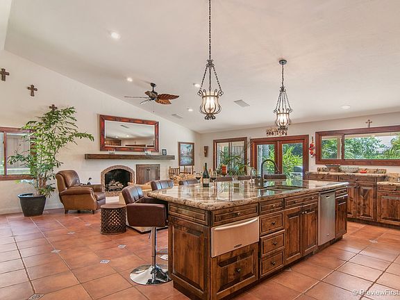 2nd image of 1378 Stoneridge Cir