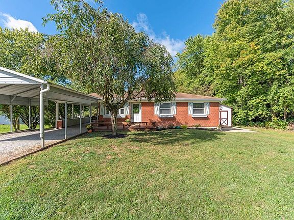 2nd image of 3001 Johnston Dr