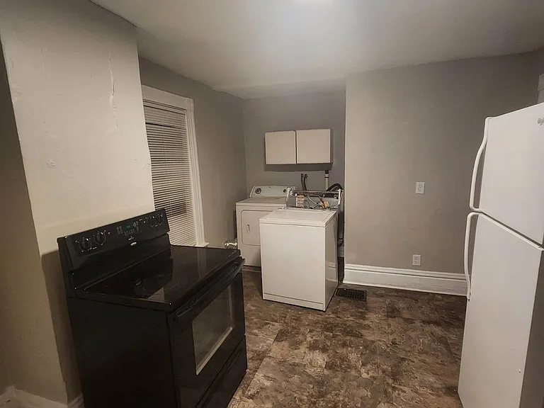 340 Virginia Ave #2 — Photo 8