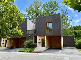 12 River Run, Williamstown, MA 01267