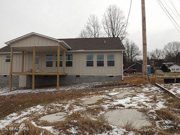 3rd image of 929 Shawanee Rd