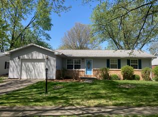 2208 Belmore Dr, Champaign, IL