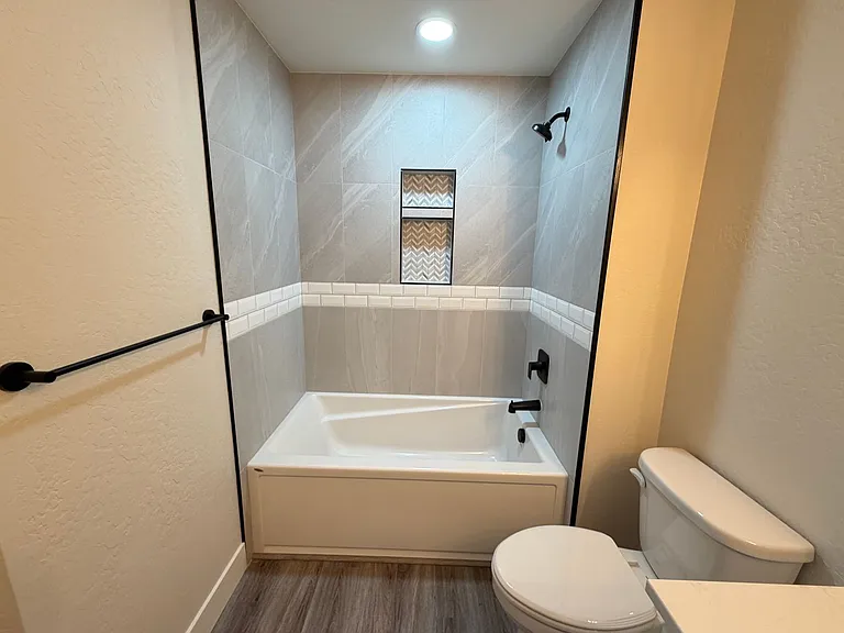 228 E Lobo Loop — Photo 16