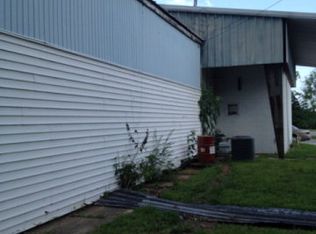 1351 Broadway, Camden, TN 38320