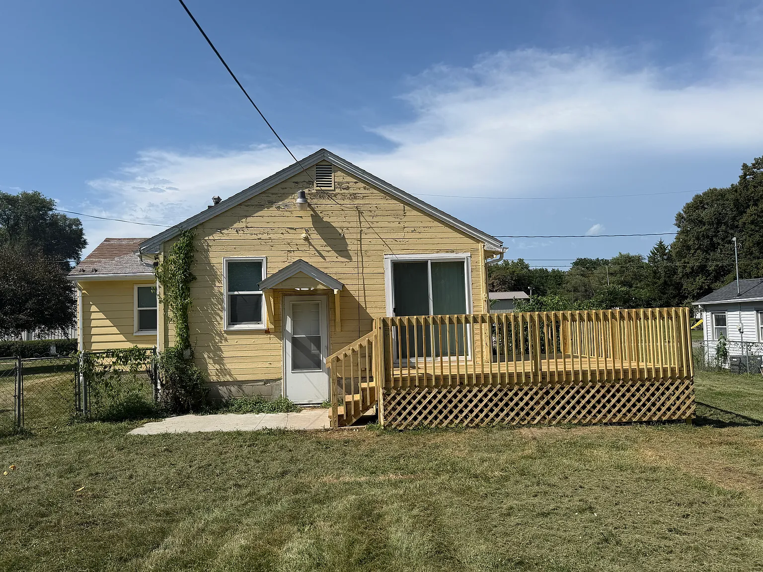 2 bed, 808 sqft, $1,250 — Photo 2
