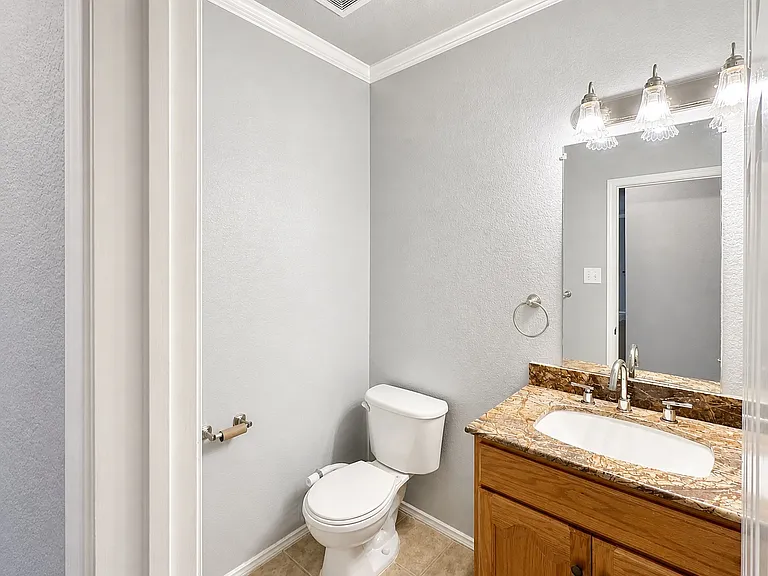 5709 Parkwood Trl — Photo 14