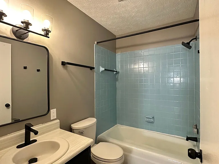 2542 Audubon Rd — Photo 9