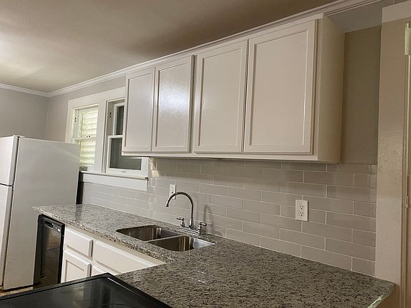 5th image of 12138 22nd St