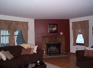 93 Valley Dr, New Milford, CT 06776