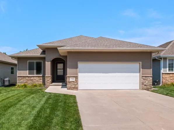 17020 Cypress St, Omaha, NE 68136