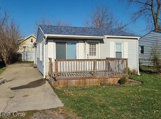 2051 E Schumacher St #1, Burton, MI 48529
