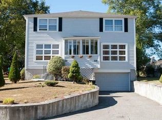 115 Garfield Rd, Dedham, MA 02026