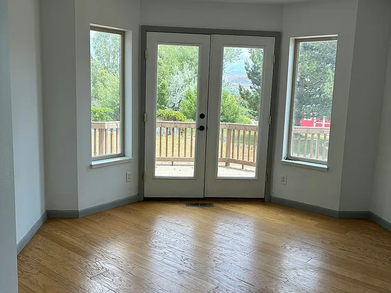 2092 Colonial Dr #BC — Photo 3