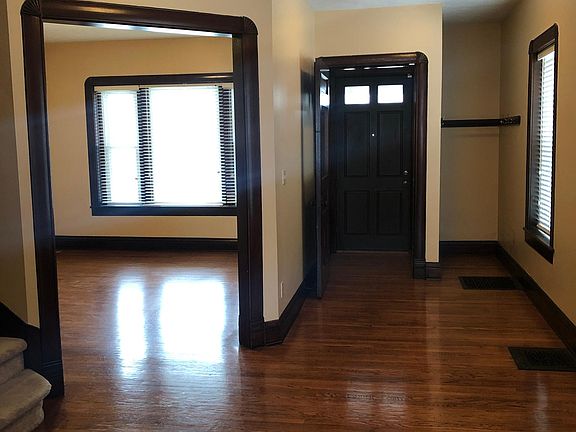 3rd image of 1701 Park Ave #1