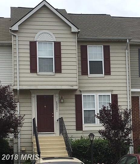 3 FINISHED LEVELS, FENCED BACKYARD, DECK!
