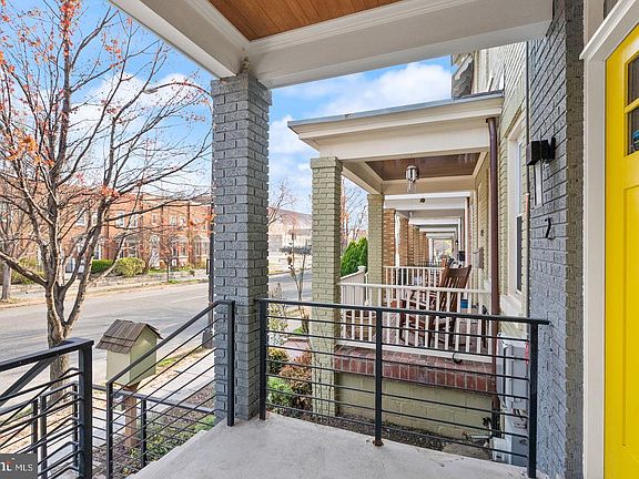 2nd image of 1831 Independence Ave SE Unit 2