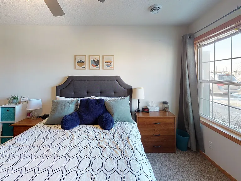 3801 Tiverton Ct — Photo 3