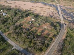 7300 River Oaks Dr, Kingsland, TX 78639