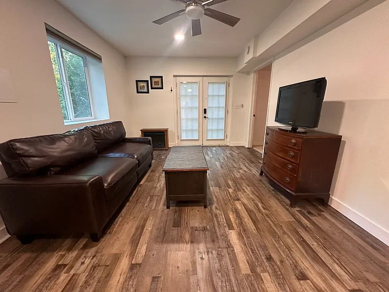 2 Holly Ct — Photo 6