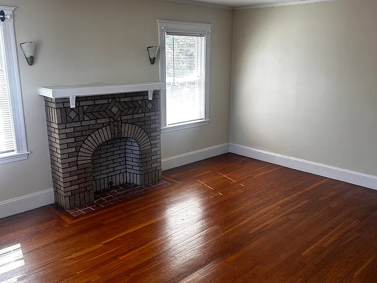 11 S Central Ave #4 — Photo 14