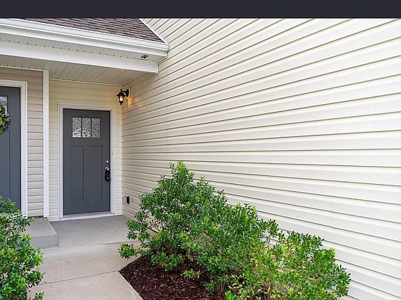 2nd image of 1135 Somerset Springs Dr