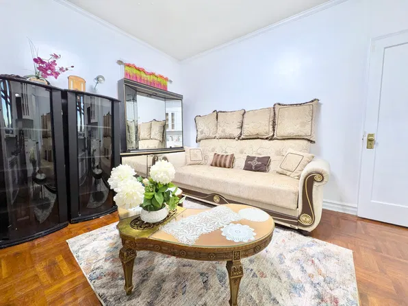 2121 E 29th St #2, Brooklyn, NY 11229