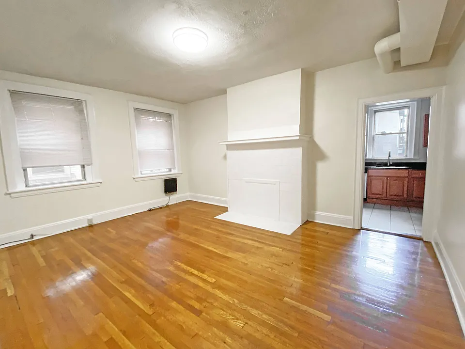 Holden Street Apartments
