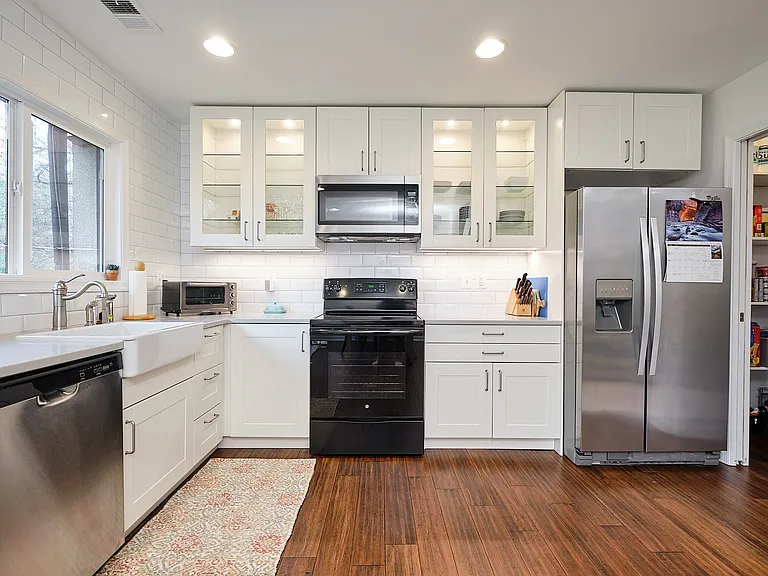2214 Cartwright Pl — Photo 10