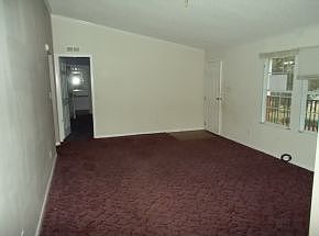 5th image of 698 Hunters Creek Ln