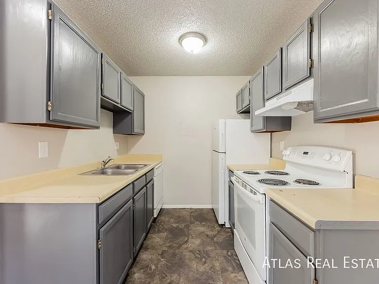 5535 Bonita Village Rd — Photo 5