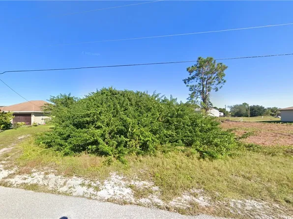 3904 15th St W, Lehigh Acres, FL 33976