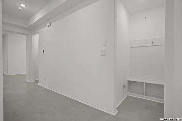 4964 Park Mnr — Photo 28
